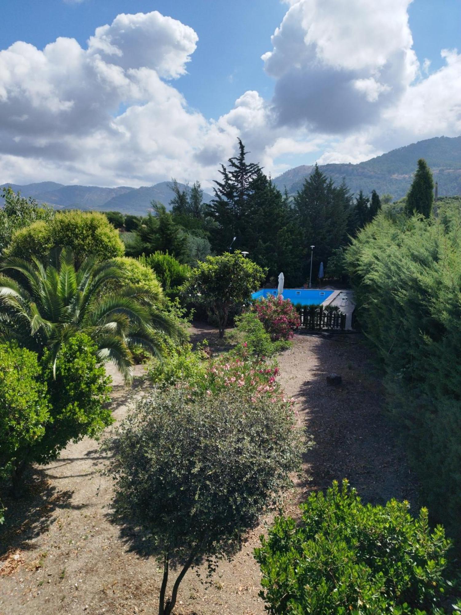 Villa Rosario La Iruela Luaran gambar